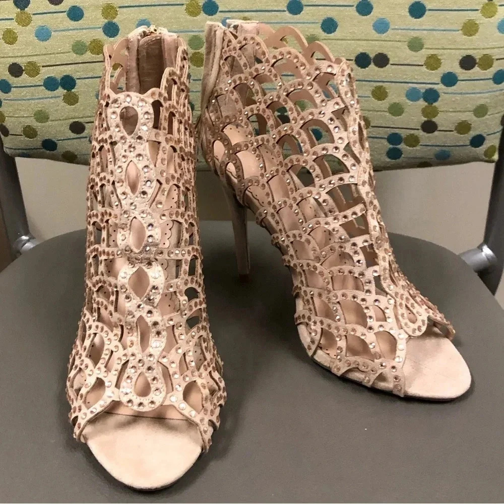 Dress up Zigi Soho heels.NWOT- never worn.